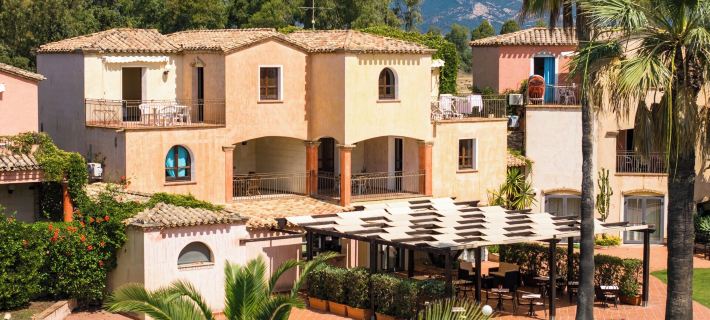 Tropical Residence in Santa Margherita di Pula Hotels in Pula