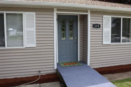 Quiet, Clean and Comfortable Room