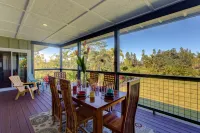 Pua Lani 2 Bedroom Home by RedAwning Hotels in Keaau