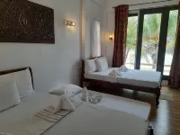 มาร์นินส์ เพลส โบราไกย์