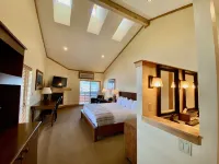Cousin's Country Inn Отели в г. Даллес