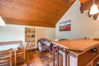 Cosy Holiday Home in the Hochsauerland with Terrace at the Edge of the Forest Hotel a Elpe