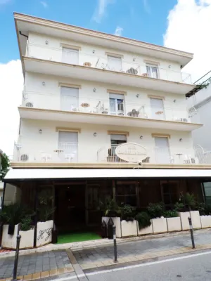 Hotel Graziella Mare - Balkon