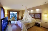 Royal Asarlik Beach Hotel