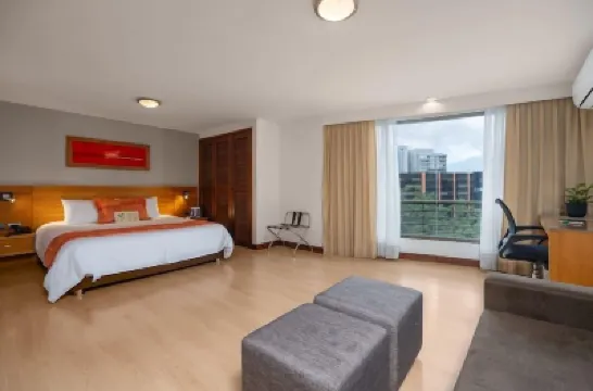 Hotel Leblon Suites Milla de Oro Hotel a 