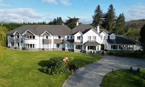 Loch Lein Country House