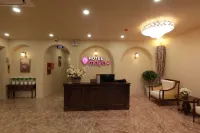 Maya Hotel 4 Hotels in Con Dao Island