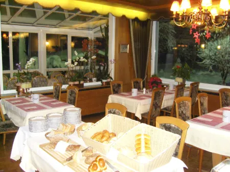 Hostel Vista Zweisimmen Отели рядом с достопримечательностью «Alp Rinderberg»