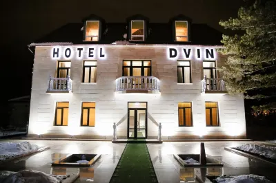 Dvin Hotel Hoteles cerca de Pavlodar Regional Art Museum