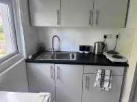 Studio - 1 Bed - Closetoelizabethline&Westfield Hotels in Abridge