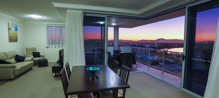 Curtis Central Apartments Official Hotels in Gladstone