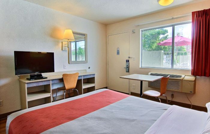 Motel 6 Kingsville, TX
