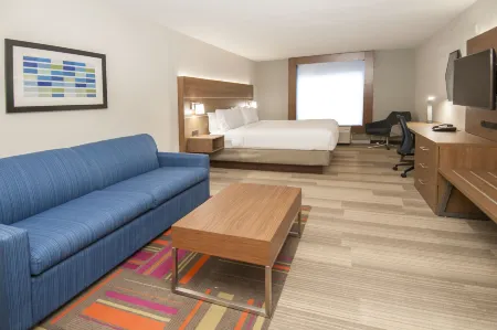 Holiday Inn Express & Suites Plano West – Frisco