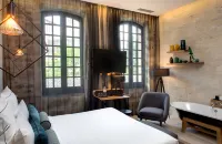 Boutique Hotel des Remparts & SPA Hôtels à : Saint-Laurent-d'Aigouze
