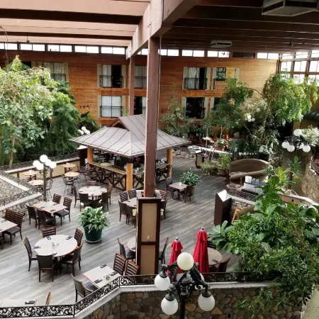 Prestige Vernon Lodge and Conference Centre