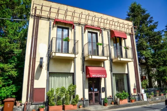 米羅馬克斯酒店