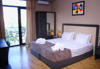 Rogalux Blue Hotel in zona Parco Dighomi