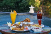 Tahoma Villas Labuan Bajo by Abm - breakfast