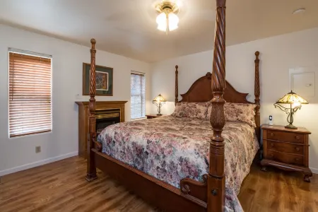 Lower Cascades Отели в г. Yosemite West