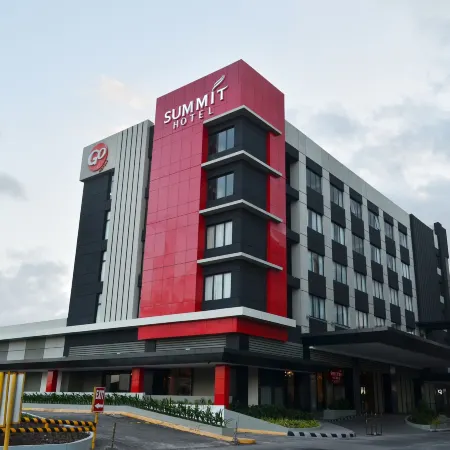 Summit Hotel Naga