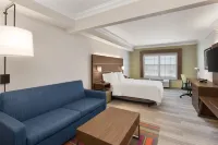 Holiday Inn Express & Suites Byron by IHG Hotels in Byron