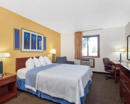Days Inn by Wyndham Austin Hotels in Austin