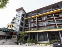 Samkwan Village Hotels near Bangsaen Aquarium