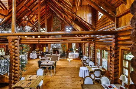 Tranquilla River Lodge Отели в г. Шиле