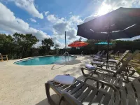 Hill Country Casitas - Pool