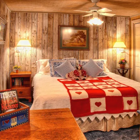 Kuebler Waldrip Haus B&B