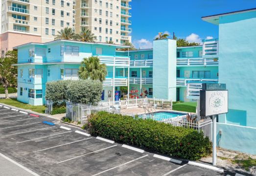 시 비치 플라자