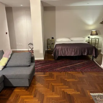 MH Design Hotel Отели рядом с достопримечательностью «Площадь Пьяцца-дель-Плебишито»