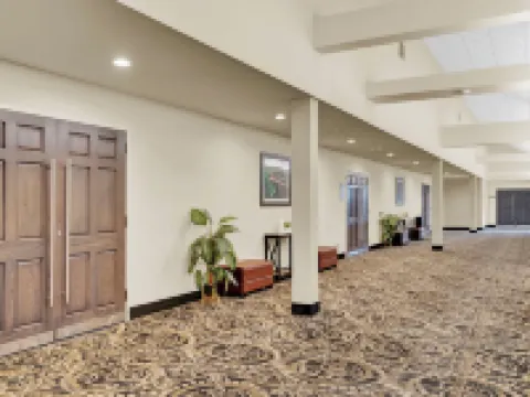 Superior Inn Hotel and Conference Centre Thunder Bay Hotels in Thunder Bay