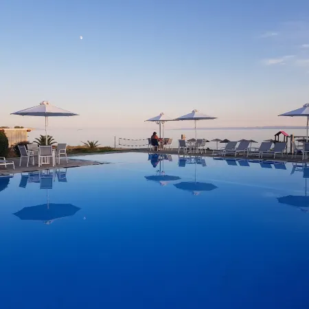 Alkinoos Beach Hotel