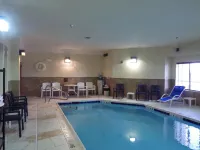 Comfort Inn Crystal Lake - Algonquin - Pools