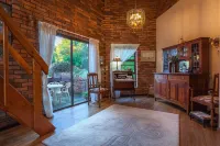 Jenny's Guest House Hotels in Grahamstown