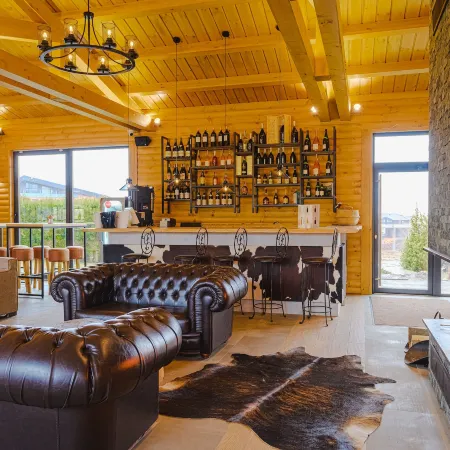 CORNELIA DELUXE RESIDENCE