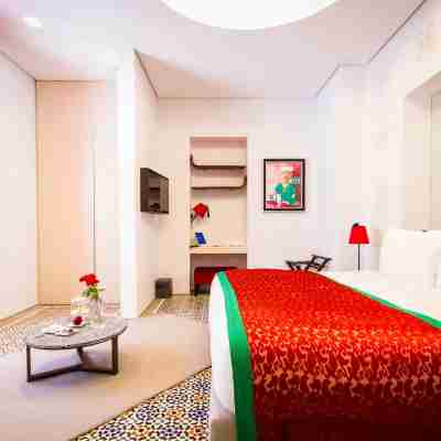 Euphoriad Rooms