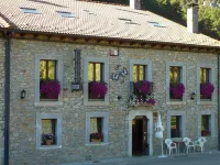 Hotel Rural Huelde Hotels near Senda del Arcediano