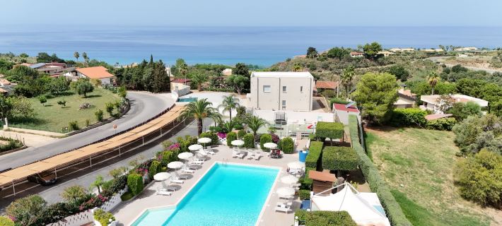 Residence Hotel Felix Hotels in Ricadi