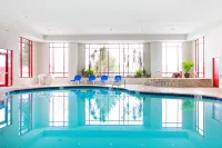 Holiday Inn Express & Suites OLATHE NORTH by IHG - Pools