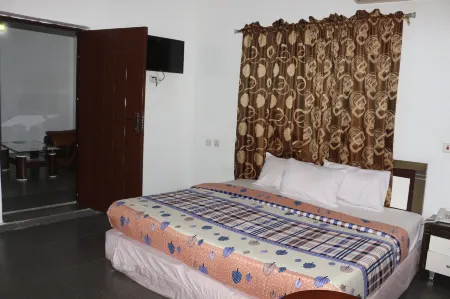 Crystalem Luxury Hotel