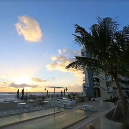 Shoreline Island Resort - Exclusively Adult