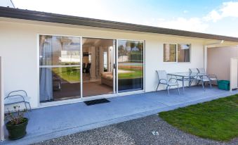 Palm Pacific Resort & Motel