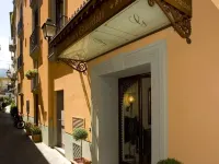 Hotel Palazzo Guardati Hotels near Teatro Tasso
