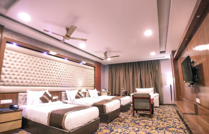 Hotel Vishnu Empire
