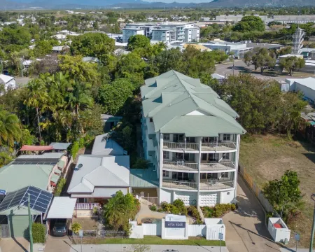Townsville Southbank Apartments Hotels in South Townsville