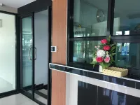 Sutharnlai Apartment Hotels in Si Prachan District