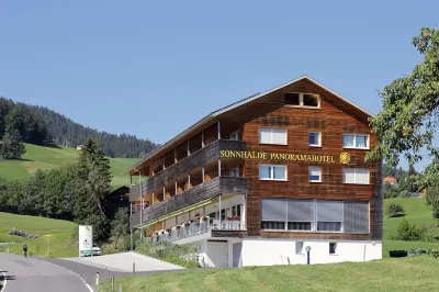 Panoramahotel Sonnhalde Hôtels à : Schwarzenberg