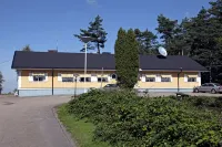 Rasta Hallandsåsen Hotels near Laholm station